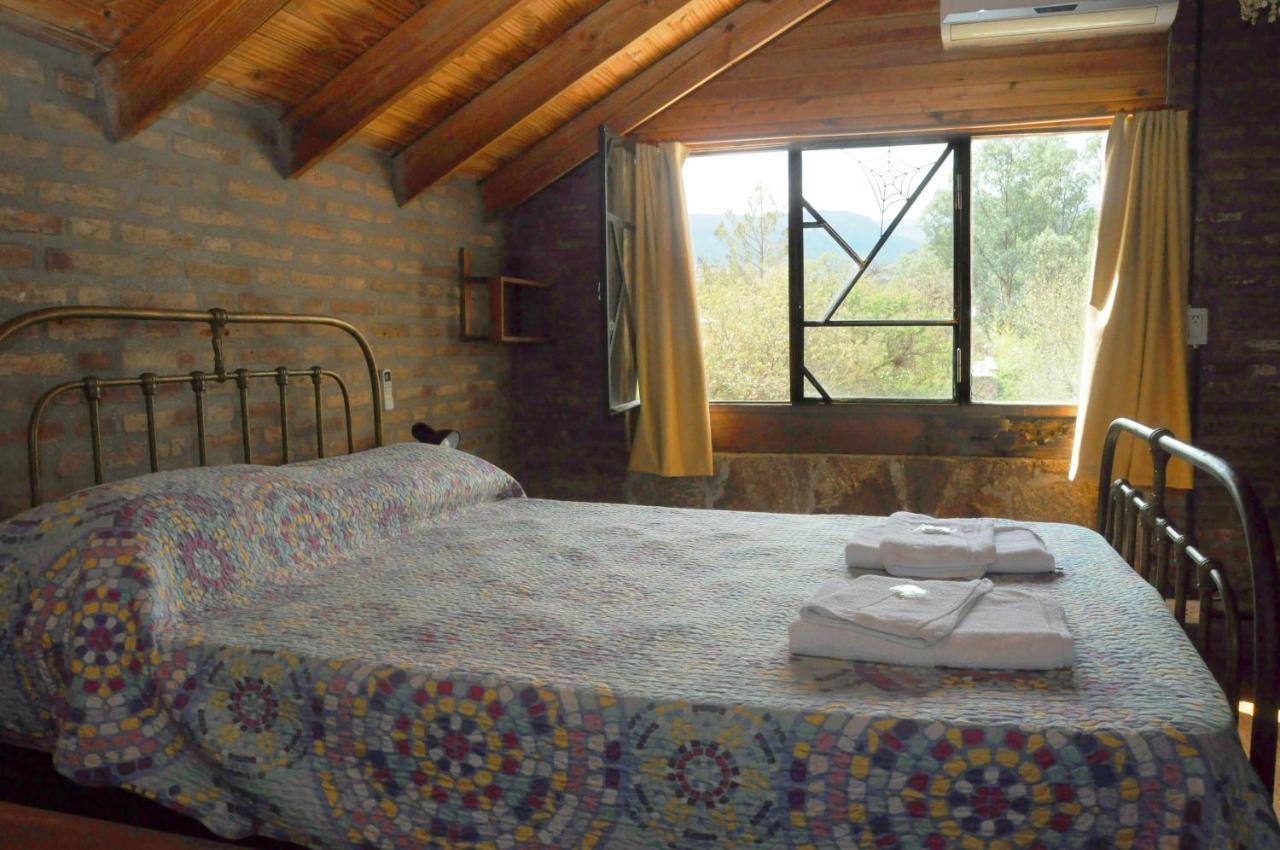 La Toma Complejo De Montana - Cabanas Y Habitaciones En Hosteria Mina Clavero Eksteriør billede