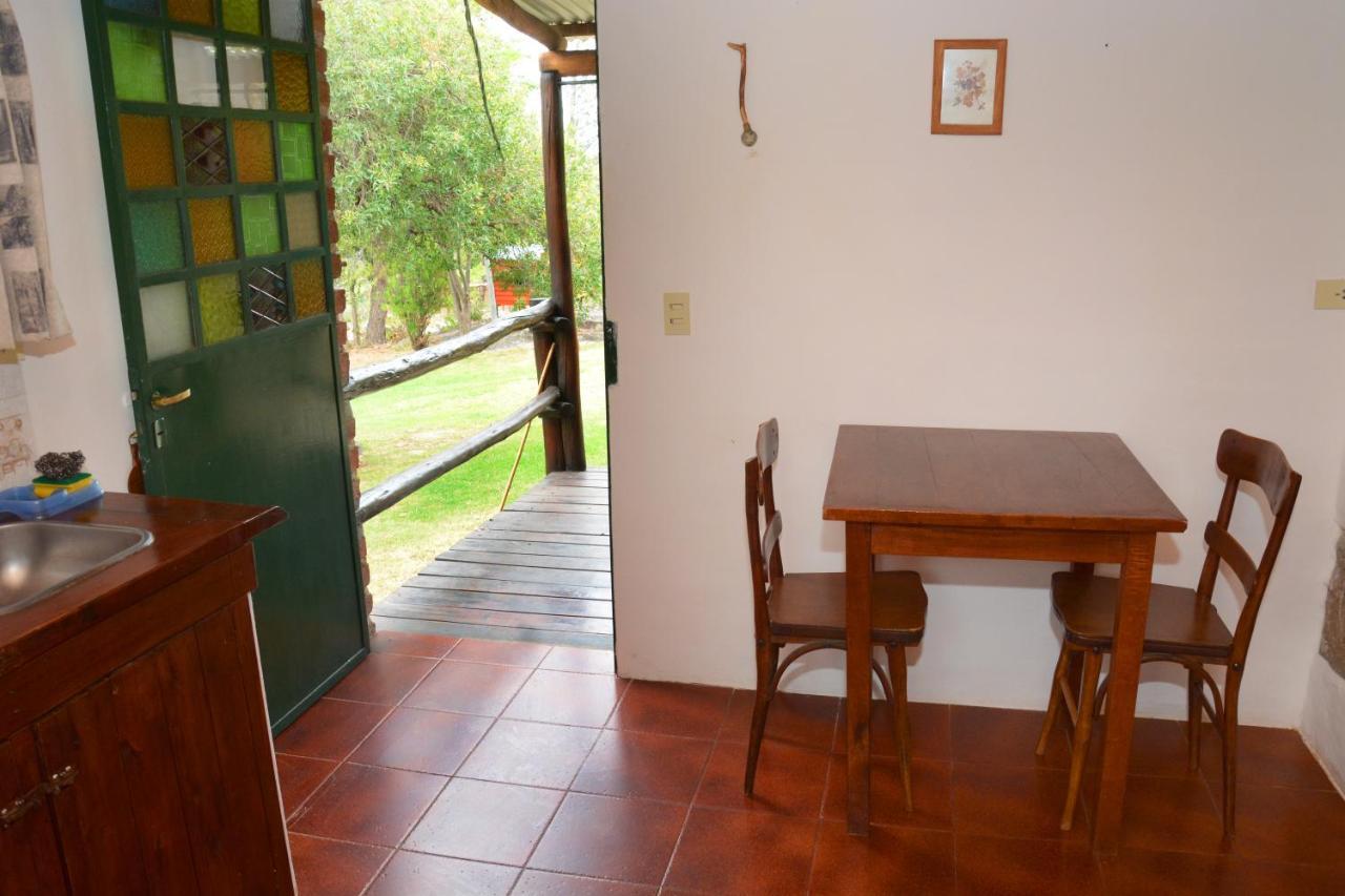 La Toma Complejo De Montana - Cabanas Y Habitaciones En Hosteria Mina Clavero Eksteriør billede