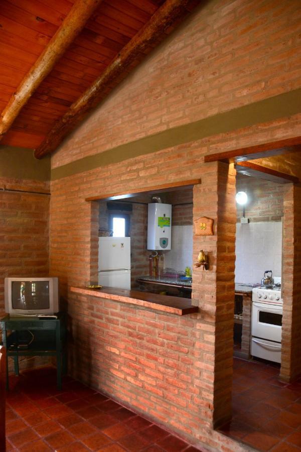 La Toma Complejo De Montana - Cabanas Y Habitaciones En Hosteria Mina Clavero Eksteriør billede
