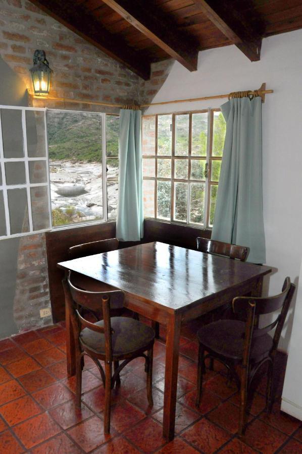 La Toma Complejo De Montana - Cabanas Y Habitaciones En Hosteria Mina Clavero Eksteriør billede