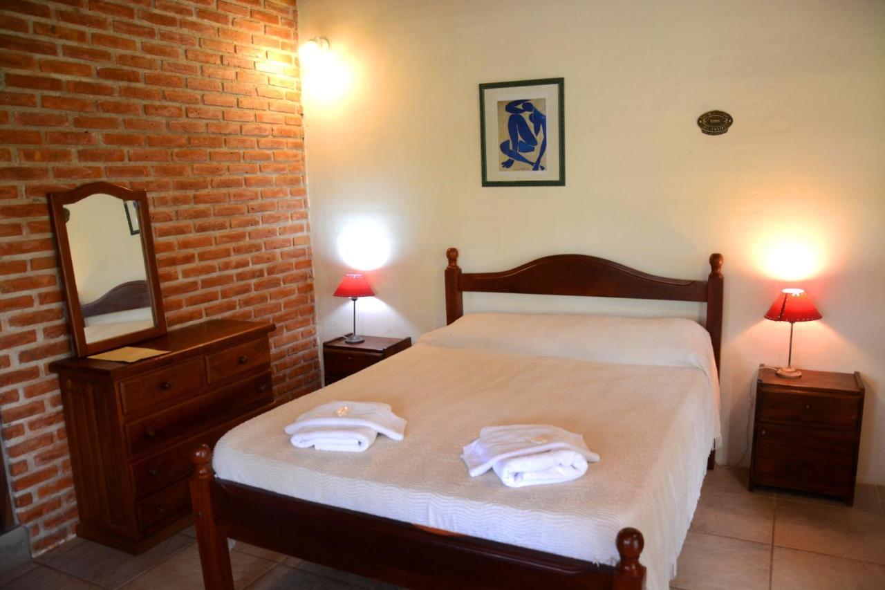 La Toma Complejo De Montana - Cabanas Y Habitaciones En Hosteria Mina Clavero Eksteriør billede