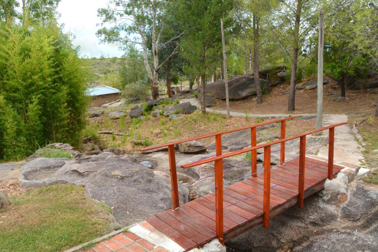La Toma Complejo De Montana - Cabanas Y Habitaciones En Hosteria Mina Clavero Eksteriør billede