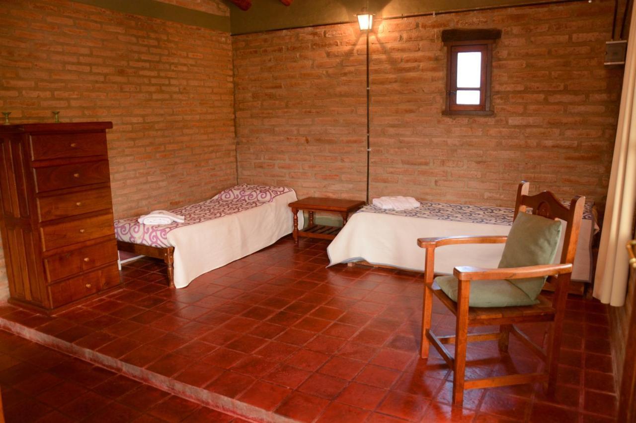 La Toma Complejo De Montana - Cabanas Y Habitaciones En Hosteria Mina Clavero Eksteriør billede